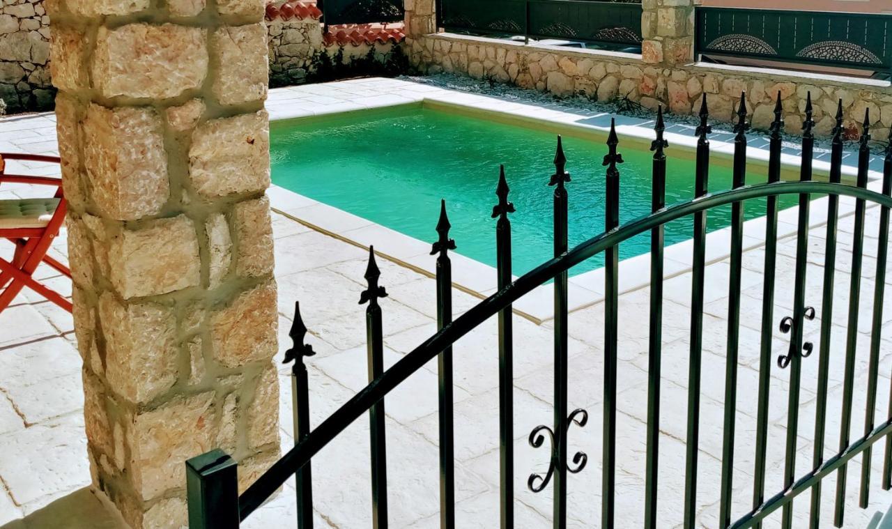 Vintage Residence Dramalj, Pool Self-Use Exterior foto